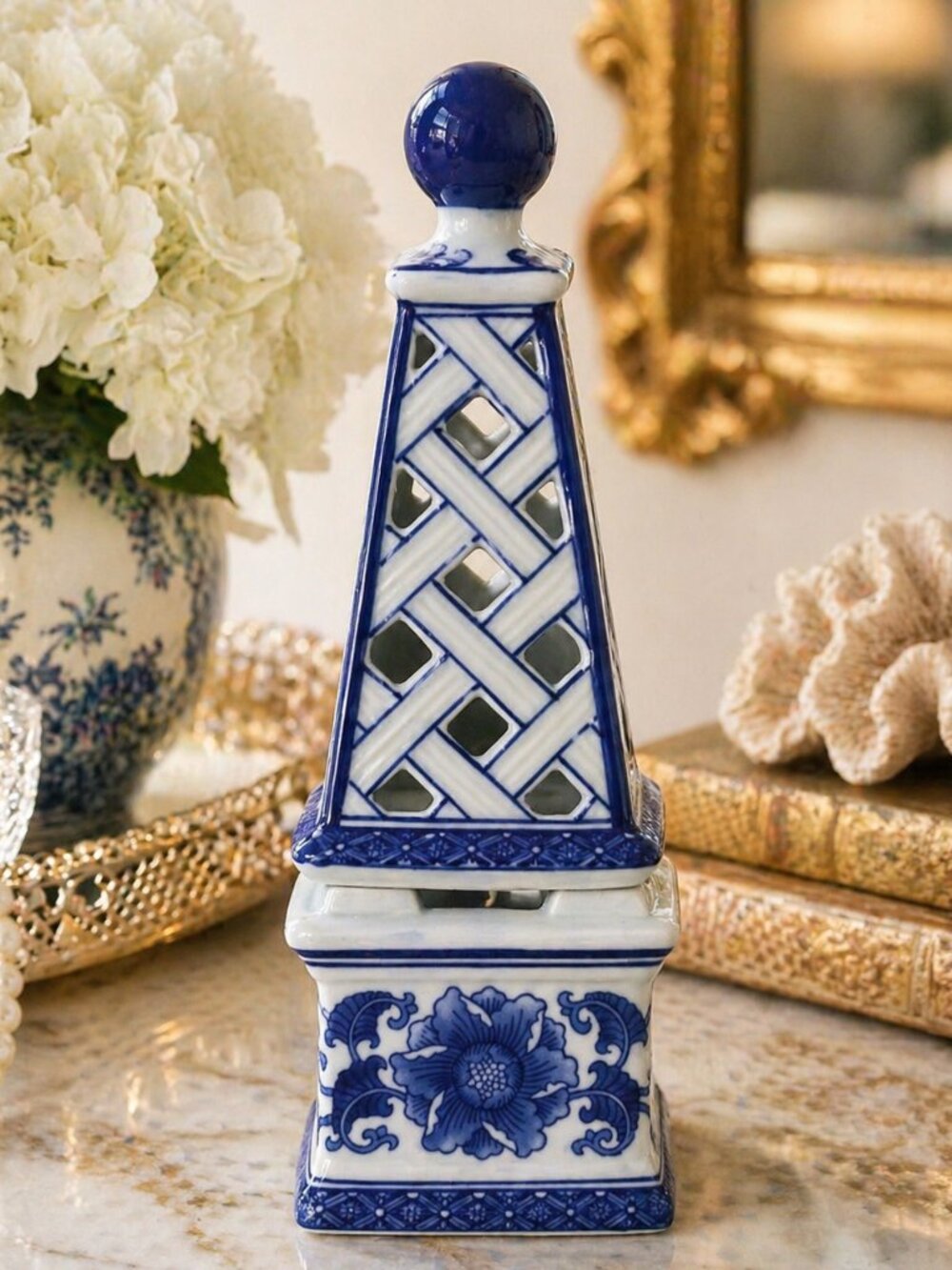 Bombay Co Blue White Porcelain Lattice Obelisk Candle Holder 10” NWOT - Picture 4 of 12